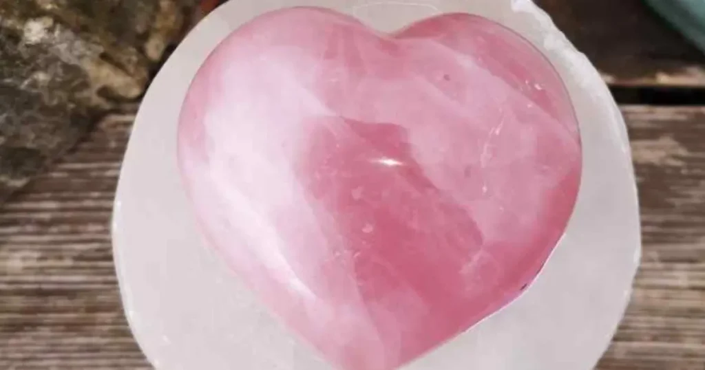 Les Vertus du Quartz Rose : Une Pierre d'Amour et de Douceur 6 vertus quartz rose